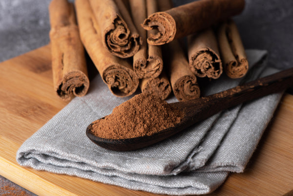 Cinnamon Sticks vs Cinnamon Powder: Which Should You Buy?