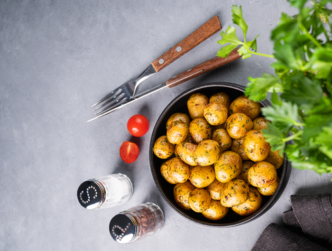 Black Pepper Garlic Roasted Potatoes